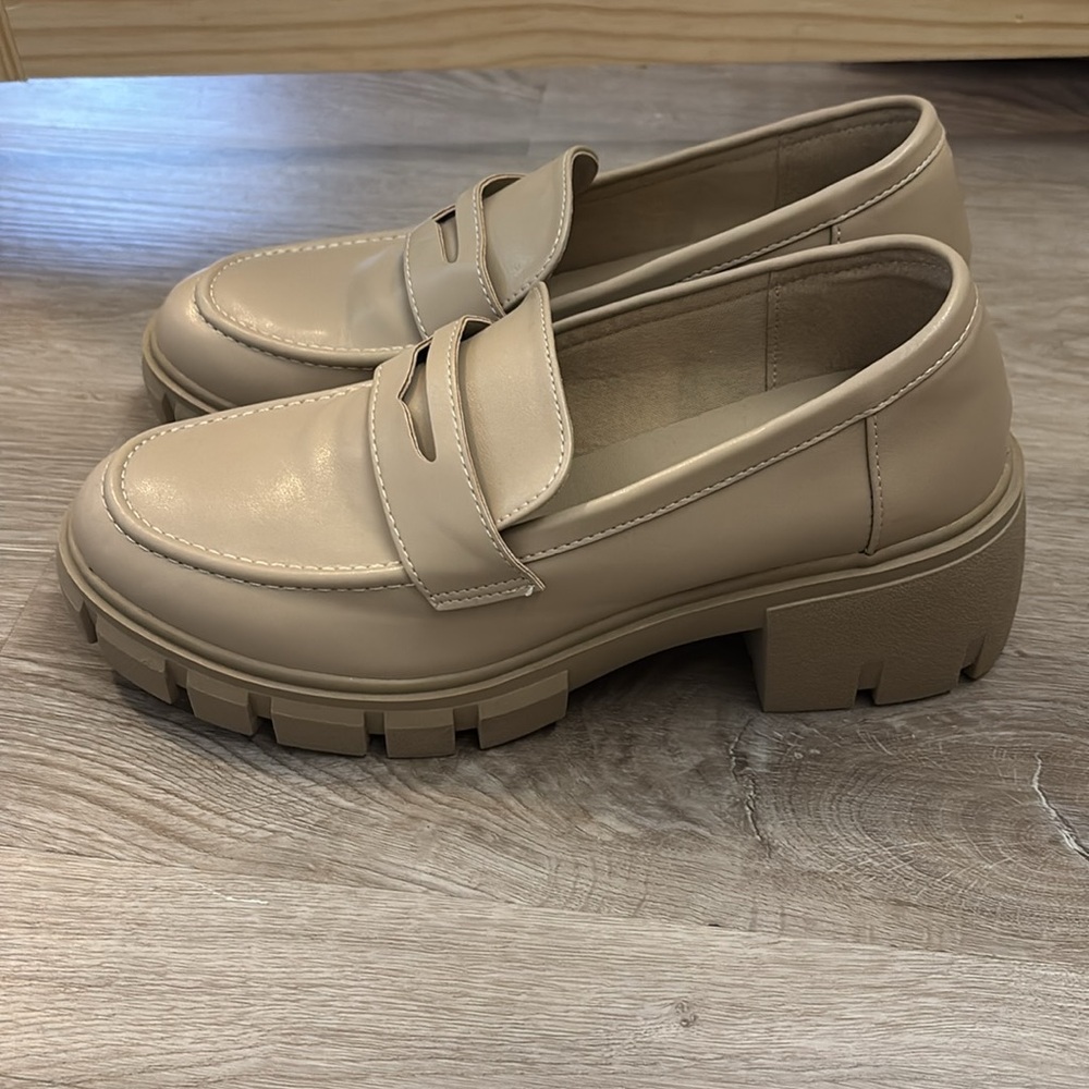 Loafers - Picture 2 of 4